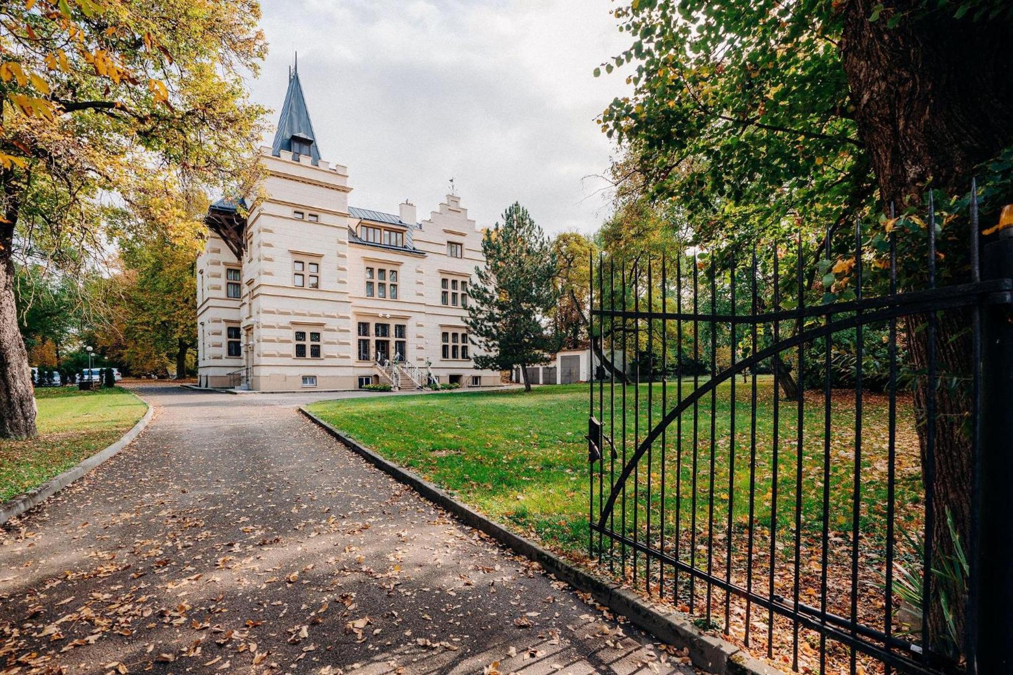 Vila Austerlitz Екстериор снимка